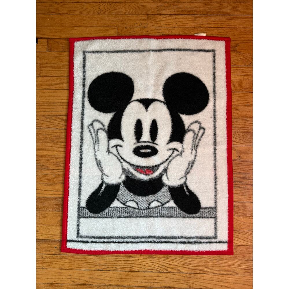 Vintage 1984 Biederlack Walt Disney Co. Mickey Mouse Baby Blanket